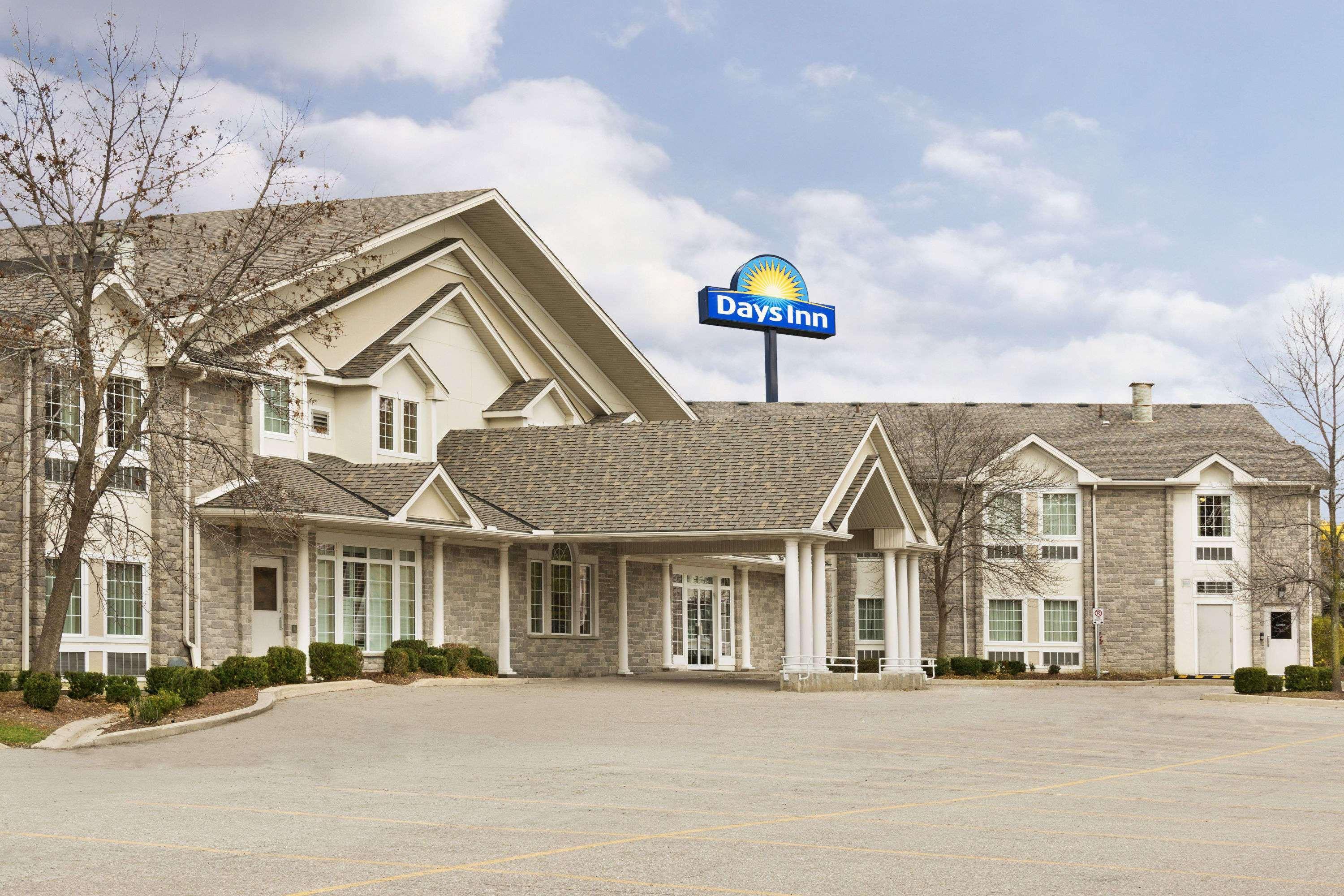 Days Inn By Wyndham Guelph Exterior photo